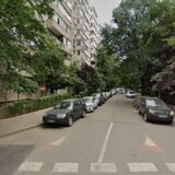 Iancului / Avrig / et 3 / bl 1982/  4 min Metrou
